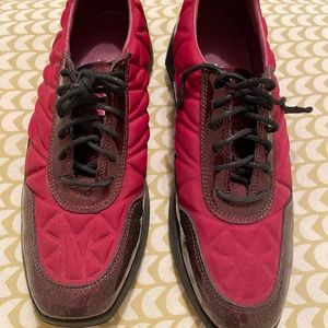 Agilis comfort fancy sneakers red/burgundy with patent detailing. New, no box